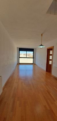 Foto 2 de Dúplex en venda a Barceloneta - Molí d'En Rovira de 2 habitacions amb terrassa i garatge
