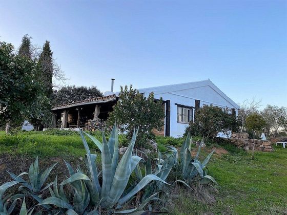 Foto 2 de Casa rural en venda a Almadén de 2 habitacions amb piscina i jardí