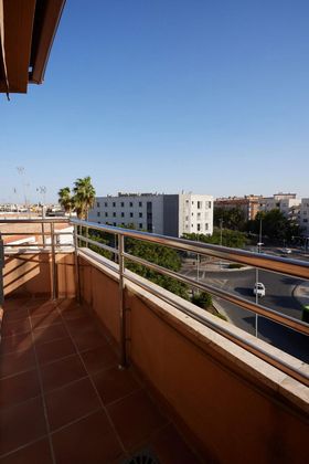 Foto 2 de Venta de dúplex en Arroyo del Moro - Noreña de 3 habitaciones con terraza y piscina
