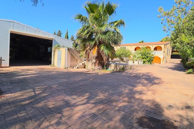 Foto 1 de Xalet en venda a Alfaz del Pi Pueblo-Urbanizaciones de 4 habitacions amb terrassa i piscina
