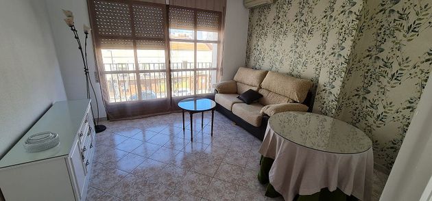 Foto 1 de Pis en lloguer a Pozoblanco de 2 habitacions amb terrassa i mobles