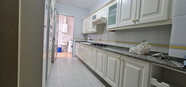 Foto 2 de Venta de piso en Pozoblanco de 3 habitaciones con aire acondicionado y ascensor