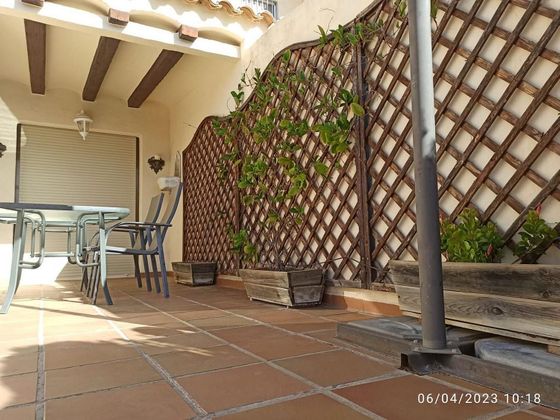 Foto 2 de Chalet en venta en Nucia (la) de 3 habitaciones con terraza y piscina