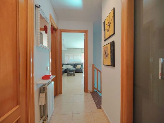Foto 2 de Dúplex en venda a Centre - Castellar del Vallès de 4 habitacions amb terrassa i garatge
