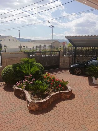 Foto 2 de Casa adossada en venda a Benisuera de 3 habitacions amb piscina i jardí