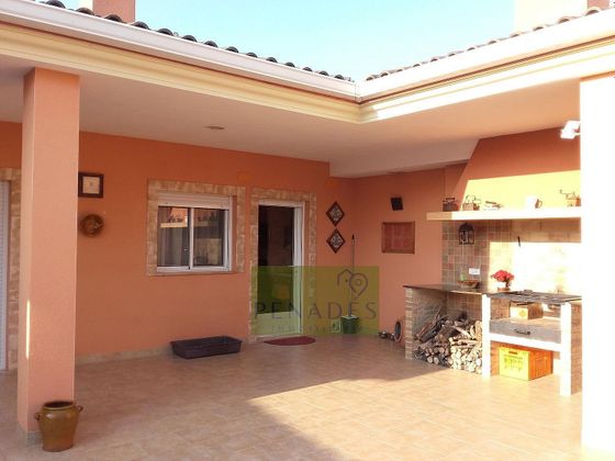 Foto 2 de Casa en venda a Bufali de 4 habitacions amb terrassa i piscina