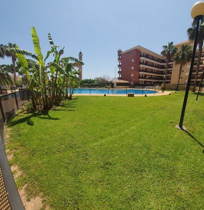 Foto 2 de Pis en venda a calle Playa de 2 habitacions amb terrassa i piscina