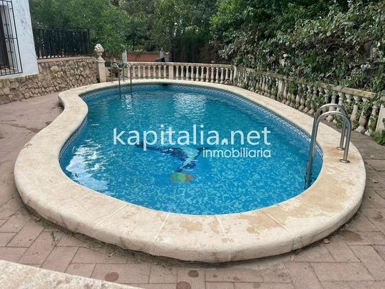 Foto 2 de Chalet en venta en Ontinyent de 7 habitaciones con terraza y piscina
