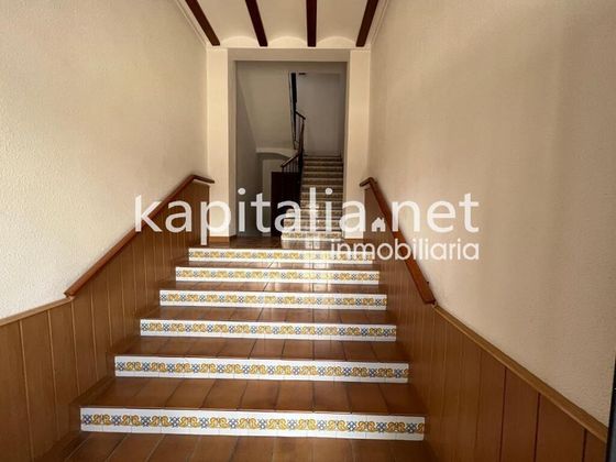 Foto 1 de Ático en venta en Llocnou d´En Fenollet de 3 habitaciones con terraza y balcón