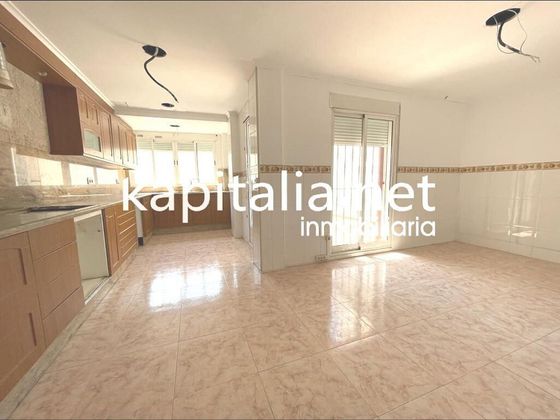 Foto 2 de Casa en venta en Cerdà de 3 habitaciones con garaje y jardín