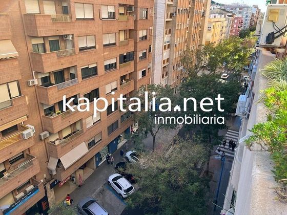 Foto 2 de Piso en venta en Xàtiva de 3 habitaciones con terraza y balcón