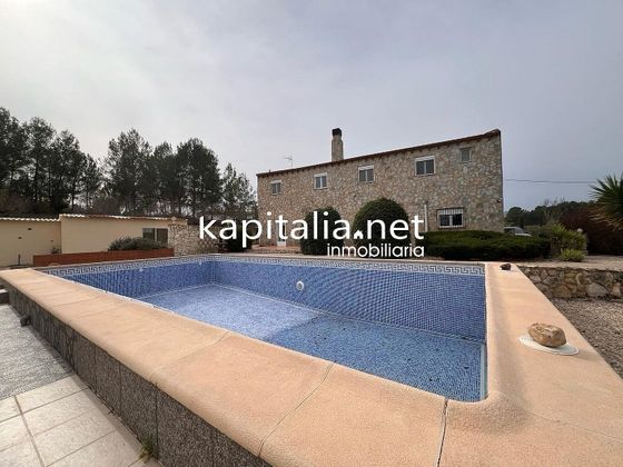 Foto 2 de Xalet en venda a Olleria (l´) de 6 habitacions amb terrassa i piscina
