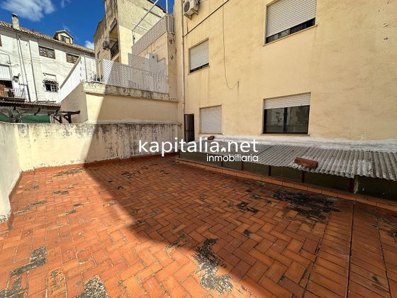Foto 1 de Pis en venda a Xàtiva de 5 habitacions amb terrassa i balcó