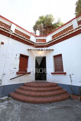 Foto 2 de Casa en venda a calle Mare Nostrum de 9 habitacions amb terrassa i jardí