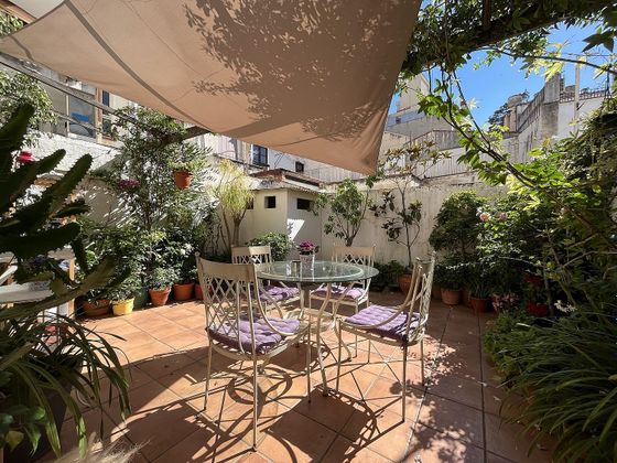 Foto 1 de Pis en venda a Centre - Mataró de 4 habitacions amb terrassa i calefacció