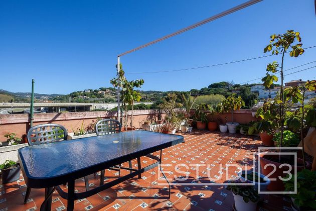 Foto 2 de Dúplex en venda a Arenys de Mar de 3 habitacions amb terrassa i piscina