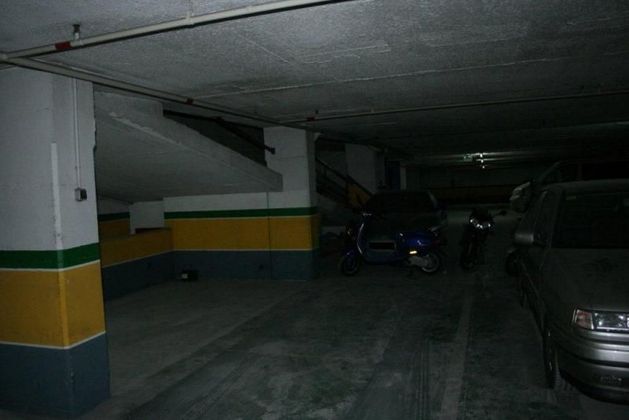 Foto 2 de Garatge en lloguer a calle De Rossend Arús de 10 m²