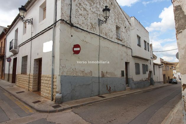 Foto 2 de Casa adossada en venda a Turís de 5 habitacions amb garatge