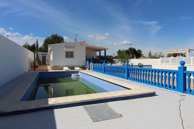 Foto 2 de Xalet en venda a Godelleta de 3 habitacions amb terrassa i piscina