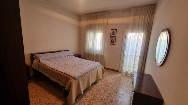 Foto 2 de Casa en venta en Alguaire de 2 habitaciones con terraza y calefacción