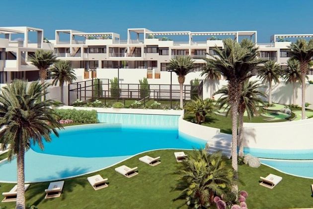 Foto 1 de Casa en venda a Los Balcones - Los Altos del Edén de 2 habitacions amb terrassa i piscina