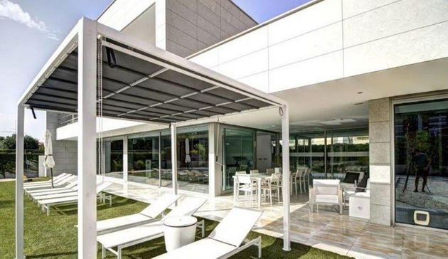 Foto 2 de Xalet en venda a Alicante Golf de 6 habitacions amb terrassa i piscina