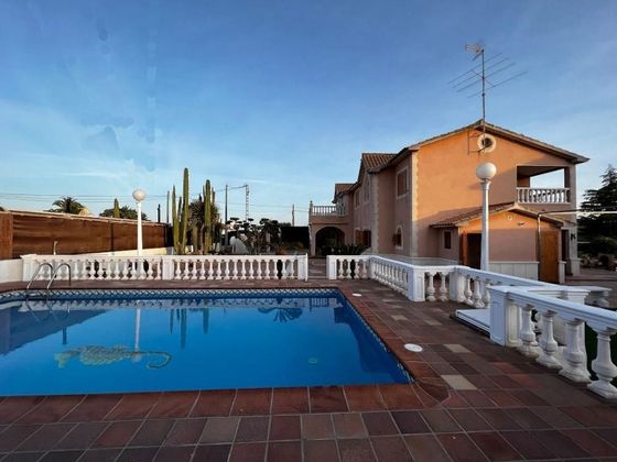 Foto 2 de Xalet en venda a Perleta - Maitino de 5 habitacions amb terrassa i piscina