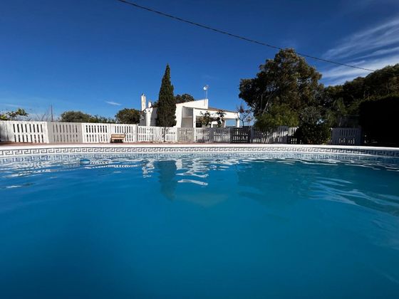 Foto 1 de Xalet en venda a Centro - Elche de 3 habitacions amb terrassa i piscina