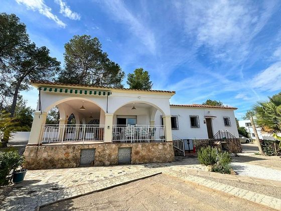 Foto 1 de Casa en venda a Vilamarxant de 5 habitacions amb terrassa i piscina
