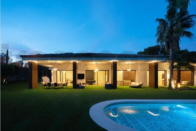Foto 2 de Xalet en venda a Masarrojos de 6 habitacions amb piscina i jardí