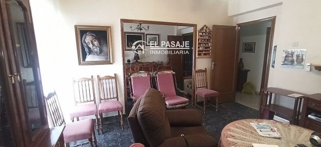 Foto 1 de Pis en venda a Linares de 4 habitacions i 142 m²