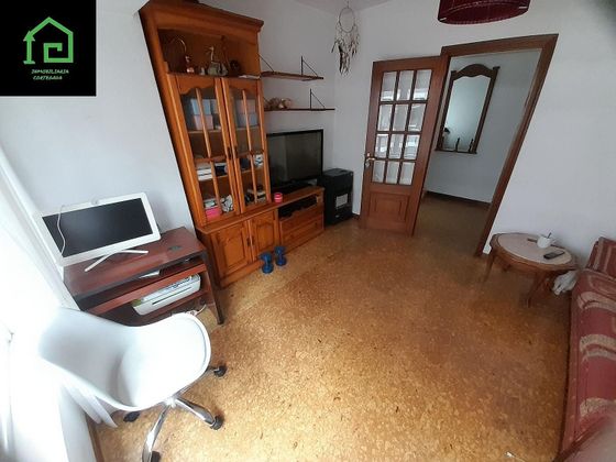 Foto 1 de Venta de piso en Vilagarcía de 4 habitaciones con calefacción