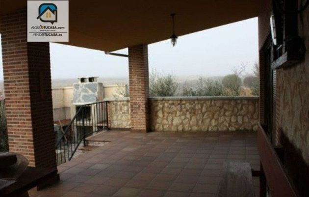 Foto 1 de Casa en venda a Villalobón de 4 habitacions amb terrassa i garatge