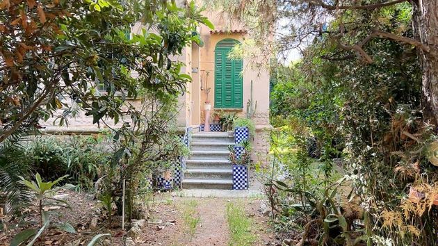 Foto 2 de Xalet en venda a pasaje Termes de 9 habitacions amb terrassa i jardí