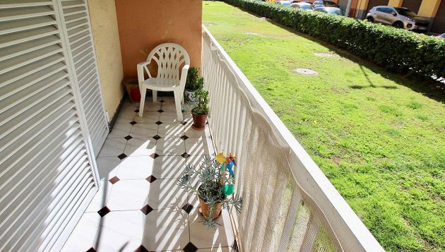 Foto 2 de Piso en venta en Les Roquetes de 3 habitaciones con balcón y calefacción