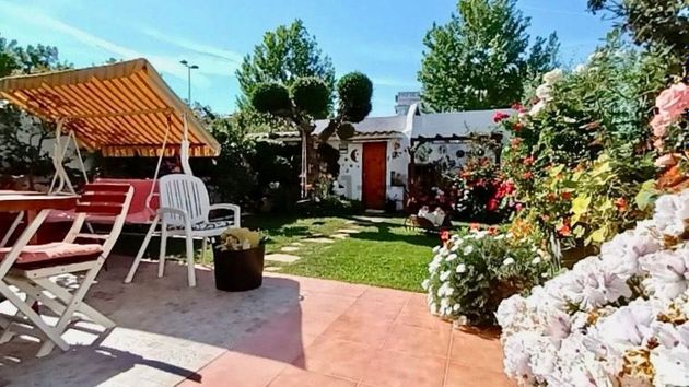 Foto 1 de Casa adosada en venta en calle De Vilamar de 3 habitaciones con terraza y jardín