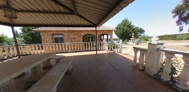 Foto 2 de Venta de chalet en Villarrubia de los Ojos de 3 habitaciones con terraza y piscina
