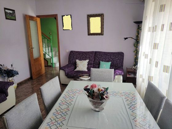 Foto 2 de Venta de casa rural en Fernan caballero de 3 habitaciones con balcón y aire acondicionado