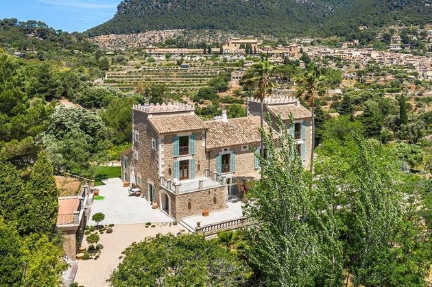 Foto 1 de Casa en venda a Valldemossa de 7 habitacions amb piscina i jardí