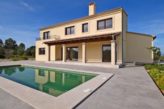 Foto 1 de Venta de casa en Algaida de 4 habitaciones con terraza y piscina