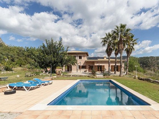 Foto 1 de Casa rural en venda a Bunyola de 6 habitacions amb piscina i jardí