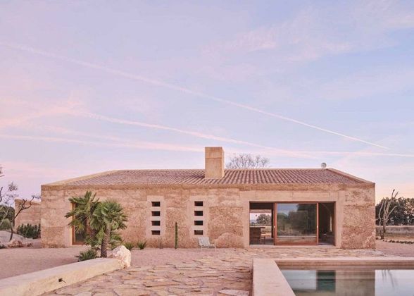 Foto 1 de Casa en venda a Lloseta de 3 habitacions amb terrassa i piscina