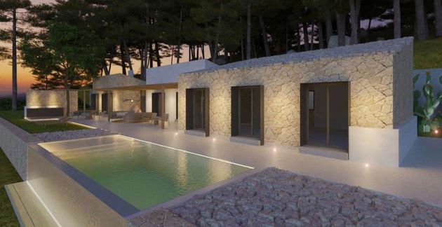 Foto 1 de Casa en venta en Sineu de 4 habitaciones con terraza y piscina