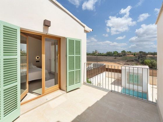 Foto 2 de Chalet en venta en Sencelles de 3 habitaciones con terraza y piscina