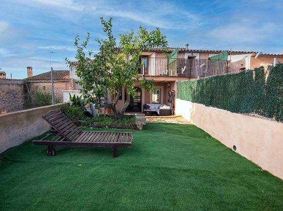 Foto 2 de Casa en venda a Santa Eugènia de 4 habitacions amb terrassa i garatge
