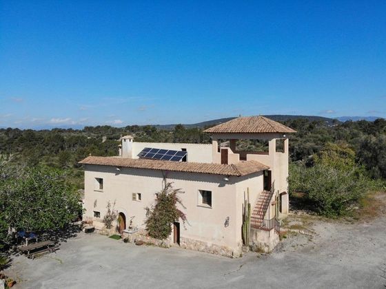 Foto 1 de Casa en venta en Santa Eugènia de 6 habitaciones con terraza y piscina