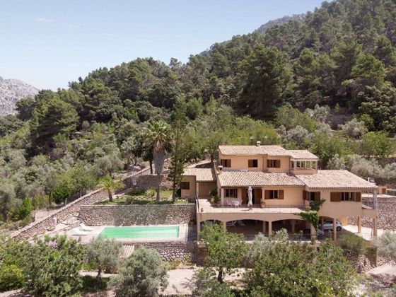 Foto 2 de Venta de casa en Valldemossa de 5 habitaciones con terraza y piscina