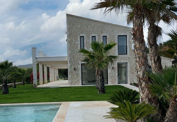 Foto 1 de Venta de casa en Santanyí de 4 habitaciones con terraza y piscina
