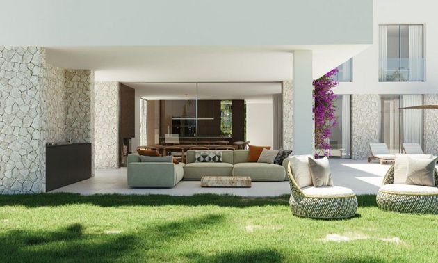Foto 1 de Casa en venta en Sant Jordi - Son Ferriol de 5 habitaciones con terraza y piscina