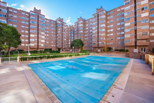 Foto 1 de Ático en venta en El Barral Ferial de 3 habitaciones con terraza y piscina